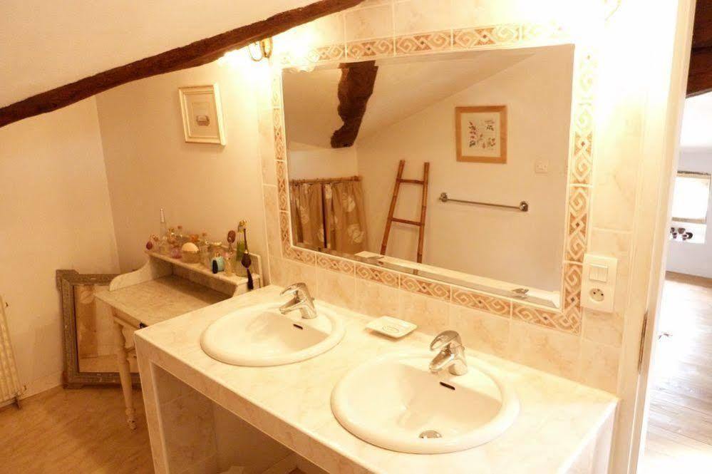 Aux Trois Fontaines Bed and Breakfast Eynesse Esterno foto