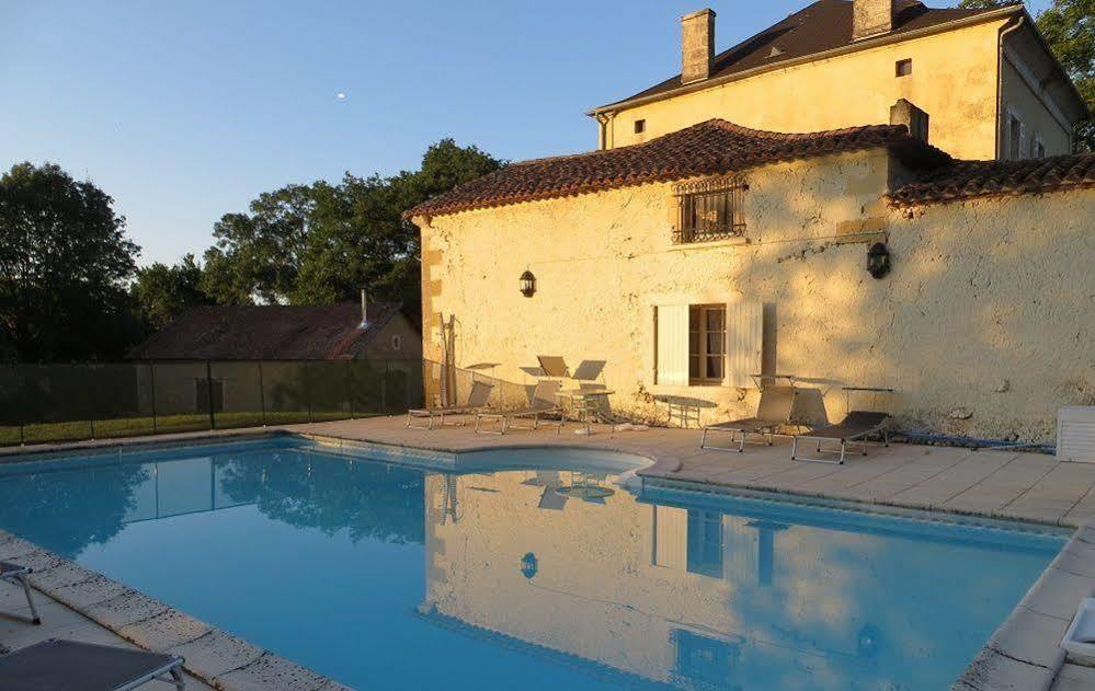 Aux Trois Fontaines Bed and Breakfast Eynesse Esterno foto